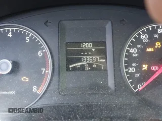 2013 Volkswagen Jetta S с VIN 3VW2K7AJ9DM242868, выставлен на аукционе IAAI как лот 41473000 с пробегом 133 697 миль миль и . История ставок и продаж доступна на DreamBid. Изображение 16.