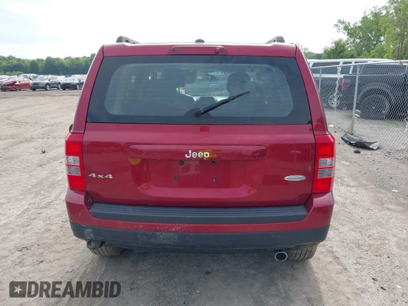 2014 Jeep Patriot Latitude with VIN 1C4NJRFB7ED688417, listed as a IAAI auction lot 42493111 with Not provided miles and . Bid and sale history available at DreamBid. Image 16.