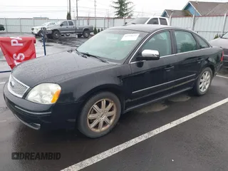 2005 Ford Five Hundred Limited with VIN 1FAHP28175G127971, listed as a IAAI auction lot 41798451 with Not Provided miles. Bid and sale history available at carsss.com. Image 2.