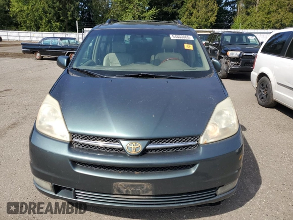 2004 Toyota Sienna XLE with VIN 5TDBA22C24S002697, listed as a Copart auction lot 54633065 with 241,447 mi miles and Clean Title. Bid and sale history available at carsss.com. Image 5.