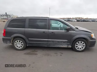 2016 Chrysler Town & Country Touring with VIN 2C4RC1BG3GR280270, listed as a IAAI auction lot 41837563 with 177,376 mi miles. Bid and sale history available at carsss.com. Image 13.