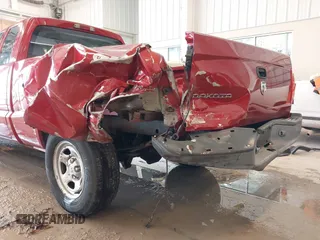 2006 Dodge Dakota ST with VIN 1D7HE22K36S697830, listed as a IAAI auction lot 41611944 with 95,811 mi miles and . Bid and sale history available at DreamBid. Image 21.