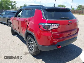 2025 Jeep Compass Trailhawk with VIN 3C4NJDDN7ST550950, listed as a IAAI auction lot 42540153 with 8,546 mi miles and . Bid and sale history available at DreamBid. Image 3.