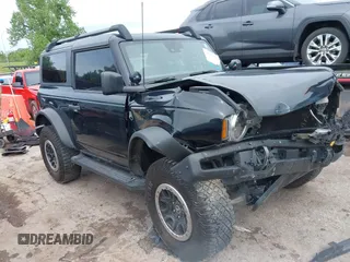 2021 Ford Bronco z VIN 1FMDE5CHXMLA64063, wystawiony jako IAAI lot #41944864 z przebiegiem 30 109 mil mil oraz . Historia ofert i sprzedaży dostępna na DreamBid. Obrazek 1.