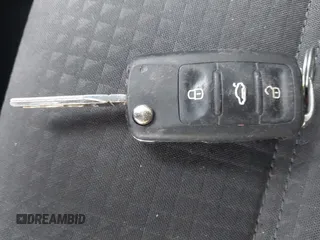 2015 Volkswagen Jetta S с VIN 3VW2K7AJ4FM402870, выставлен на аукционе IAAI как лот 41447931 с пробегом 85 006 миль миль и . История ставок и продаж доступна на DreamBid. Изображение 11.