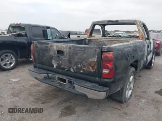2005 Chevrolet Silverado 1500 Work Truck with VIN 1GCEC14X25Z324919, listed as a IAAI auction lot 41020016 with 1 mi miles. Bid and sale history available at carsss.com. Image 4.
