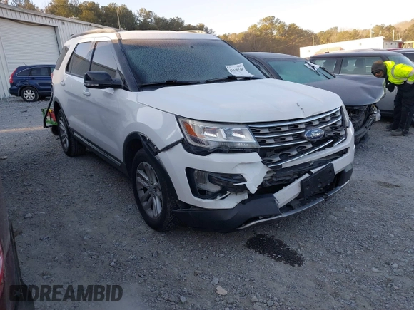 2017 Ford Explorer XLT with VIN 1FM5K7DH3HGD35390, listed as a IAAI auction lot 41349240 with 173,297 mi miles and . Bid and sale history available at carsss.com. Image 1.