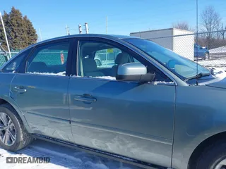 2006 Ford Five Hundred SE with VIN 1FAFP23146G119696, listed as a IAAI auction lot 41599381 with 184,040 mi miles. Bid and sale history available at carsss.com. Image 13.