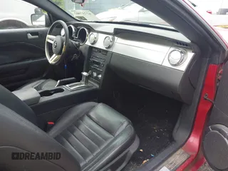2005 Ford Mustang GT Deluxe with VIN 1ZVFT82H355124175, listed as a IAAI auction lot 42737902 with 160,683 mi miles and . Bid and sale history available at DreamBid. Image 5.