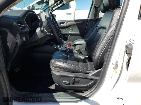 2021 Ford Escape Titanium Hybrid z VIN 1FMCU0DZ5MUB04522, wystawiony jako Copart lot #49127385 z przebiegiem 66 996 mil mil oraz Szkody całkowita. Historia ofert i sprzedaży dostępna na DreamBid. Obrazek 7.