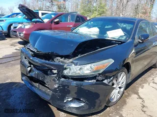 2009 Honda Accord Cpe EX-L with VIN 1HGCS22859A002020, listed as a IAAI auction lot 41819103 with 131,089 mi miles. Bid and sale history available at carsss.com. Image 6.