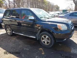 2008 Honda Pilot SE with VIN 5FNYF18338B000366, listed as a IAAI auction lot 41857228 with 217,246 mi miles and . Bid and sale history available at carsss.com. Image 1.