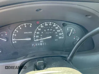 2003 Ford Ranger XL with VIN 1FTYR10D53PB83005, listed as a Copart auction lot 56697615 with 173,767 mi miles and Clean Title. Bid and sale history available at DreamBid. Image 8.