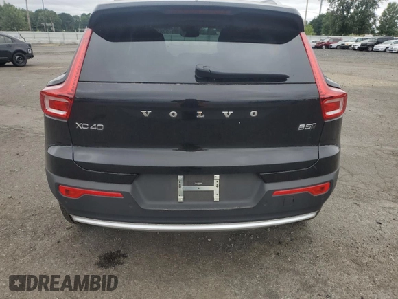 2025 Volvo XC40 Plus Bright Theme with VIN YV4L12UE8S2505476, listed as a Copart auction lot 59005825 with 2,886 mi miles and Clean title. Bid and sale history available at DreamBid. Image 6.