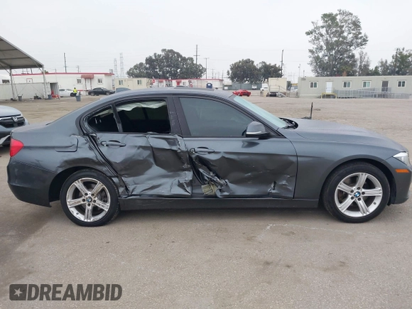 2015 BMW 3 Series 328i с VIN WBA3C1C5XFK123459, выставлен на аукционе IAAI как лот 42439775 с пробегом 94 147 миль миль и . История ставок и продаж доступна на DreamBid. Изображение 13.