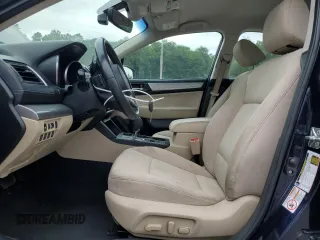 2018 Subaru Legacy Premium z VIN 4S3BNAF61J3044343, wystawiony jako Copart lot #60594785 z przebiegiem 117 279 mil mil oraz Szkoda całkowita • Salvage title. Historia ofert i sprzedaży dostępna na DreamBid. Obrazek 7.