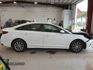 2019 Hyundai Sonata SE with VIN 5NPE24AF8KH790003, listed as a IAAI auction lot 41353854 with 84,442 mi miles and . Bid and sale history available at carsss.com. Image 14.