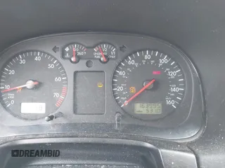 2000 Volkswagen Jetta GLS с VIN 3VWSA29M5YM109440, выставлен на аукционе IAAI как лот 42177790 с пробегом 163 995 миль миль и . История ставок и продаж доступна на DreamBid. Изображение 7.