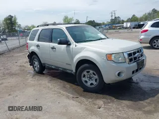 2008 Ford Escape XLS с VIN 1FMCU02Z78KC32703, выставлен на аукционе IAAI как лот 41998928 с пробегом 212 746 миль миль и . История ставок и продаж доступна на DreamBid. Изображение 1.