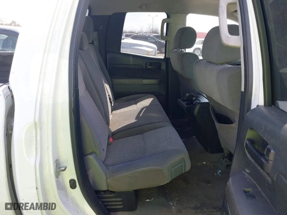 2011 Toyota Tundra 2WD Truck with VIN 5TFRY5F14BX115286, listed as a IAAI auction lot 41540295 with 261,464 mi miles. Bid and sale history available at carsss.com. Image 8.