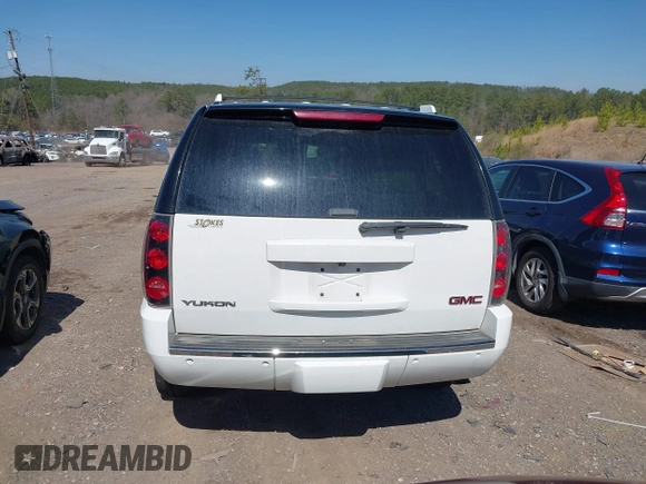 2013 GMC Yukon Denali with VIN 1GKS2EEF6DR308681, listed as a IAAI auction lot 41765321 with 190,321 mi miles. Bid and sale history available at carsss.com. Image 16.