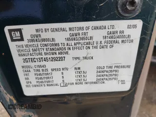 2005 GMC Sierra 1500 SLE z VIN 2GTEC13T451292207, wystawiony jako IAAI lot #42099007 z przebiegiem 225 446 mil mil oraz . Historia ofert i sprzedaży dostępna na DreamBid. Obrazek 9.