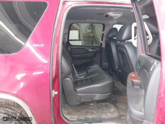 2013 GMC Yukon XL SLT with VIN 1GKS2KE75DR333420, listed as a IAAI auction lot 41712106 with 234,473 mi miles. Bid and sale history available at carsss.com. Image 8.