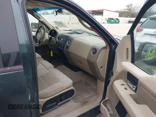 2004 Ford F-150 XLT with VIN 1FTRW12W64KB46944, listed as a IAAI auction lot 41208511 with 293,981 mi miles. Bid and sale history available at carsss.com. Image 5.