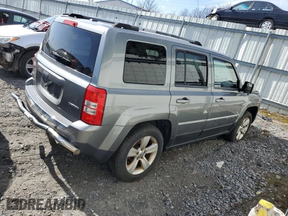 2014 Jeep Patriot Limited z VIN 1C4NJRCB3ED528619, wystawiony jako Copart lot #49765885 z przebiegiem 123 563 mil mil oraz Czysty tytuł • Clean title. Historia ofert i sprzedaży dostępna na DreamBid. Obrazek 3.