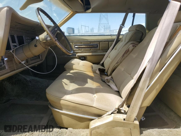 1974 Lincoln Continental with VIN 4Y89A889444, listed as a Copart auction lot 63290635 with 4,439 mi miles and Clean title. Bid and sale history available at DreamBid. Image 7.