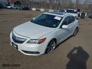 2014 Acura ILX with VIN 19VDE1F31EE010618, listed as a IAAI auction lot 41633351 with 136020 miles. Bid and sale history available at carsss.com. Image 17.
