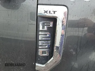 2019 Ford F-250 XL with VIN 1FT7W2BT6KEF25408, listed as a IAAI auction lot 42670823 with 177,129 mi miles and . Bid and sale history available at DreamBid. Image 1.