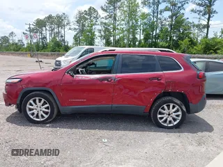 2017 Jeep Cherokee Limited with VIN 1C4PJLDSXHW653517, listed as a IAAI auction lot 42188367 with 152,441 mi miles. Bid and sale history available at carsss.com. Image 14.