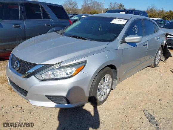 2017 Nissan Altima 2.5 SR with VIN 1N4AL3AP3HC207913, listed as a IAAI auction lot 41505152 with 109,258 mi miles. Bid and sale history available at carsss.com. Image 17.
