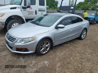 2010 Volkswagen CC Lux Limited Edition z VIN WVWHN7ANXAE533582, wystawiony jako IAAI lot #42369718 z przebiegiem 152 092 mil mil oraz . Historia ofert i sprzedaży dostępna na DreamBid. Obrazek 2.