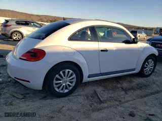2012 Volkswagen Beetle Entry PZEV with VIN 3VWFP7AT4CM615737, listed as a Copart auction lot 86265364 with 137,569 mi miles and Salvage Title. Bid and sale history available at carsss.com. Image 3.