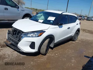 2024 Nissan Kicks S with VIN 3N1CP5BV1RL584152, listed as a IAAI auction lot 41663607 with 1,379 mi miles and . Bid and sale history available at carsss.com. Image 2.