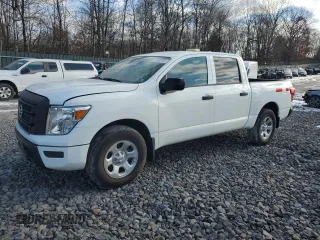 2022 Nissan Titan SV with VIN 1N6AA1EC5NN107014, listed as a Copart auction lot 86410044 with 13,013 mi miles and Clean title. Bid and sale history available at DreamBid. Image 1.