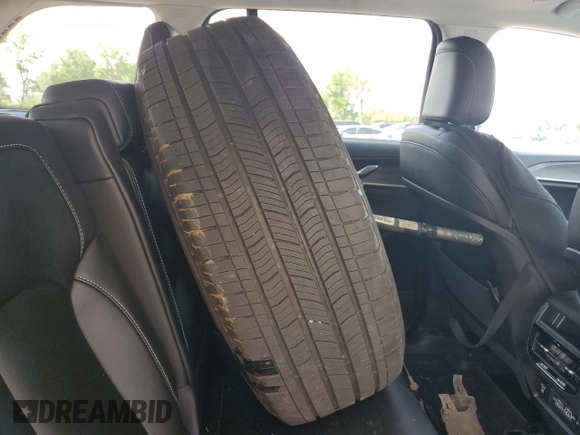 2023 Jeep Grand Cherokee Limited z VIN 1C4RJHBG0PC621468, wystawiony jako Copart lot #64224565 z przebiegiem 33 022 mil mil oraz Szkoda całkowita • Salvage title. Historia ofert i sprzedaży dostępna na DreamBid. Obrazek 12.