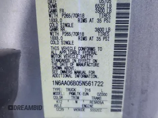 2005 Nissan Titan SE z VIN 1N6AA06B05N561722, wystawiony jako Copart lot #41987285 z przebiegiem 203 558 mil mil oraz Szkoda całkowita • Salvage title. Historia ofert i sprzedaży dostępna na DreamBid. Obrazek 12.