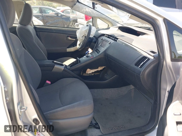 2013 Toyota Prius with VIN JTDKN3DPXD3032705, listed as a IAAI auction lot 42014728 with 133,389 mi miles and . Bid and sale history available at DreamBid. Image 5.