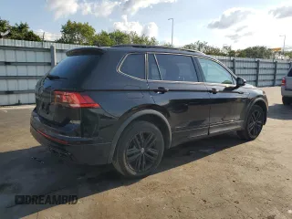 2022 Volkswagen Tiguan SE R-Line Black z VIN 3VVCB7AX0NM056683, wystawiony jako Copart lot #53490225 z przebiegiem 19 993 mil mil oraz Szkoda całkowita • Salvage title. Historia ofert i sprzedaży dostępna na DreamBid. Obrazek 3.