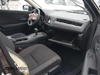 2019 Honda HR-V EX with VIN 3CZRU5H55KM718842, listed as a IAAI auction lot 42022063 with 59,610 mi miles. Bid and sale history available at carsss.com. Image 5.