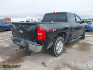 2010 Chevrolet Silverado 1500 LT with VIN 3GCRKSE38AG126152, listed as a IAAI auction lot 41399278 with 246,192 mi miles. Bid and sale history available at carsss.com. Image 4.