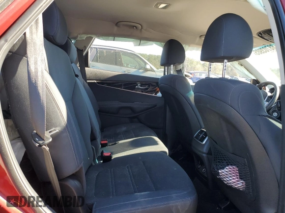 2020 Kia Sorento LX V6 with VIN 5XYPG4A59LG671550, listed as a Copart auction lot 88703985 with Not Provided miles and Salvage Title. Bid and sale history available at carsss.com. Image 11.