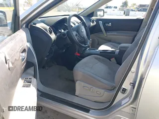 2011 Nissan Rogue S z VIN JN8AS5MV3BW272788, wystawiony jako IAAI lot #42117149 z przebiegiem 96 051 mil mil oraz . Historia ofert i sprzedaży dostępna na DreamBid. Obrazek 5.