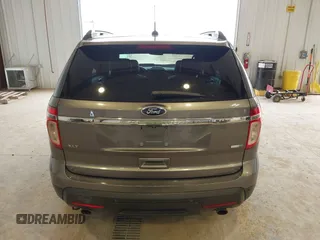 2013 Ford Explorer XLT with VIN 1FM5K8D83DGA27149, listed as a IAAI auction lot 41786382 with 379,495 mi miles and . Bid and sale history available at carsss.com. Image 16.
