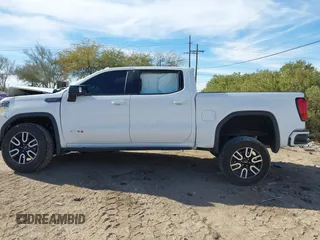 2021 GMC Sierra 1500 AT4 with VIN 1GTP9EEDXMZ438376, listed as a IAAI auction lot 41493892 with 1 mi miles. Bid and sale history available at carsss.com. Image 14.
