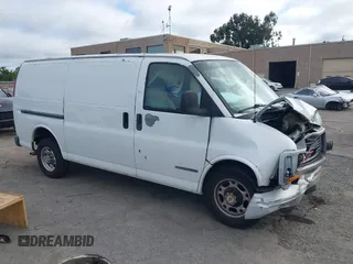 2001 GMC Savana z VIN 1GTGG25R211119516, wystawiony jako IAAI lot #42361270 z przebiegiem 152 076 mil mil oraz . Historia ofert i sprzedaży dostępna na DreamBid. Obrazek 1.