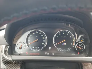 2016 BMW M6 z VIN WBS6E9C59GG437111, wystawiony jako Copart lot #44711734 z przebiegiem 79 471 mil mil oraz . Historia ofert i sprzedaży dostępna na DreamBid. Obrazek 9.
